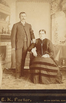 James Carmody with his wife Elizabeth J. "Lizzie" Shiney
James Carmody avec son son épouse Elizabeth J. "Lizzie" Shiney
