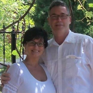 Michael Gregory Cheeney with his wife Jeannne Marie Ralston
Michael Gregory Cheeney avec son épouse Jeannne Marie Ralston